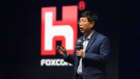 Foxconn, LLM Yarışında Kendi Modeli FoxBrain'i Geliştirdi